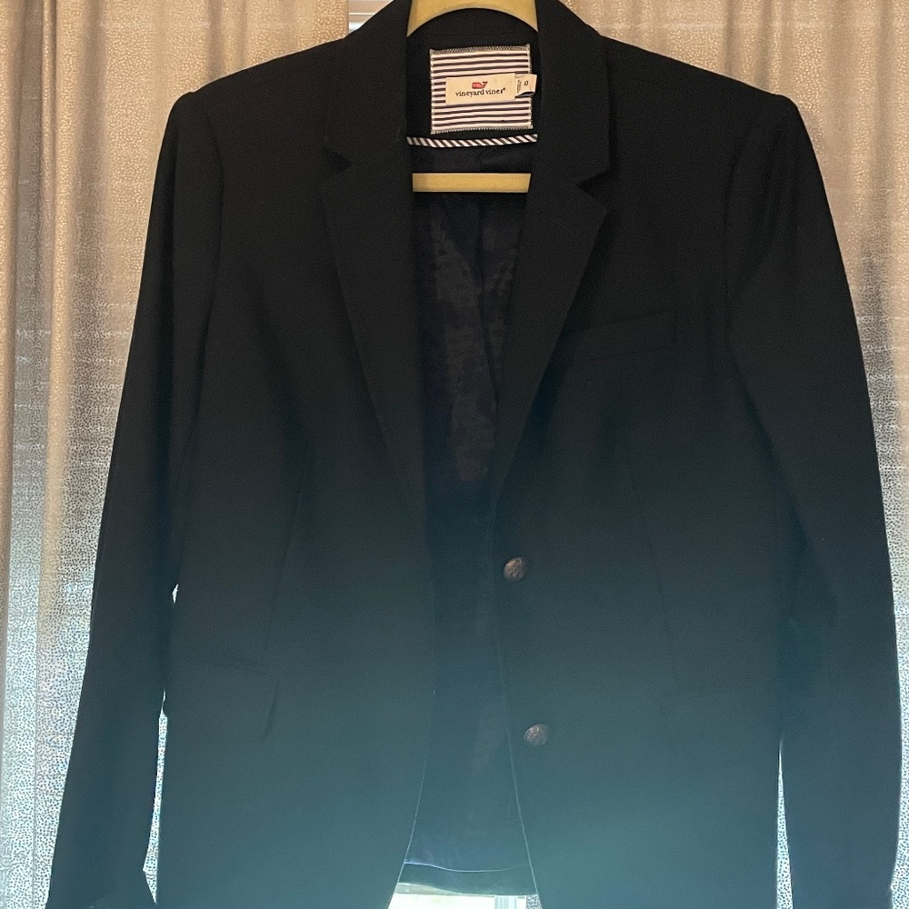 Vineyard Vines Blazer Size 10